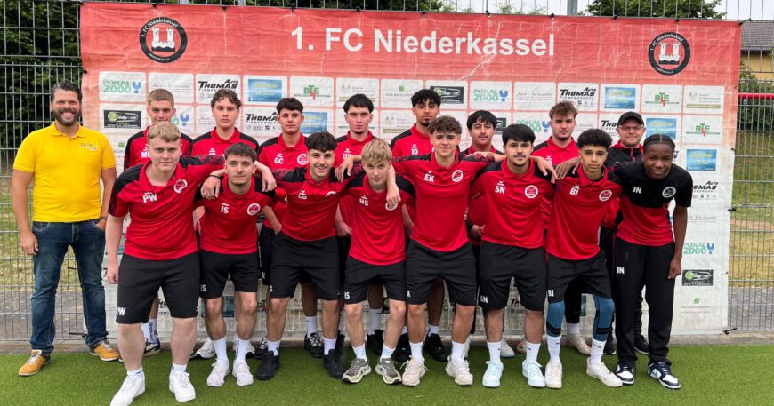 Trikots des 1. FC NIederkassel